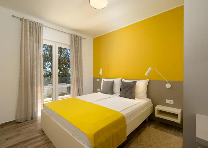 Elizabeta * プーラ