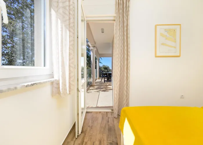 アパート Elizabeta